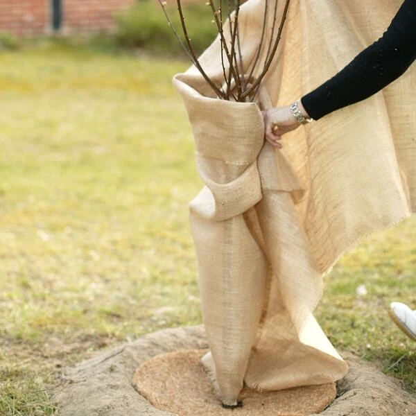 Jute Op Rol- 100 × 300 Cm - 180 G/m² 3 Jute Op Rol- 100 × 300 Cm - 180 G/m²