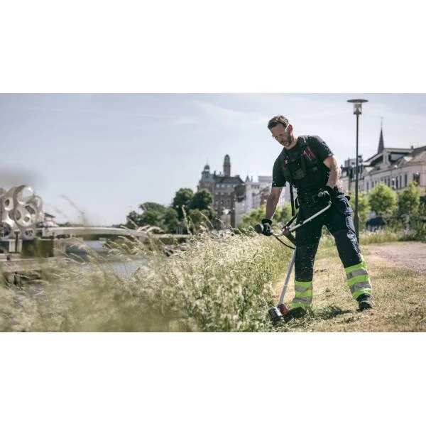 Cramer 82TB10 – 82V Lichte Professionele Bosmaaier 4 Cramer 82TB10 – 82V Lichte Professionele Bosmaaier - Afbeelding 2